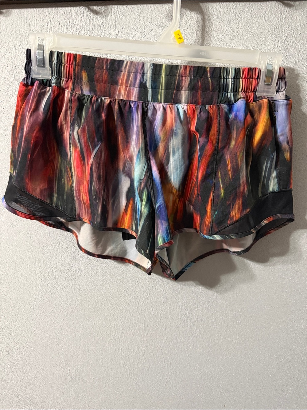 lululemon athletica Hotty Hot Shorts 2.5”